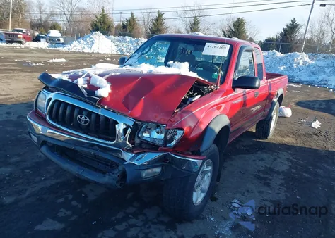 2001 Toyota Tacoma из США, поврежденный, VIN 5TEWM72N51Z748034